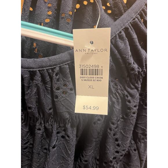 Ann Taylor Factory XL Blue Eyelet Smocked Puff Sleeve Top XL New With Tag - Picture 2 of 4